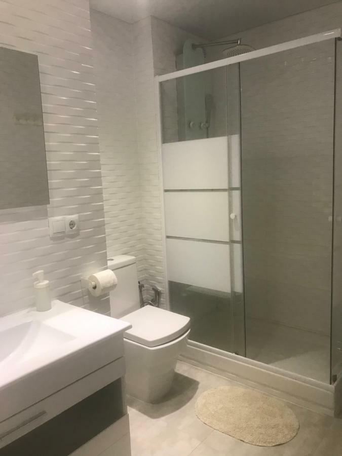 Kamelly Hotel Badalona Buitenkant foto